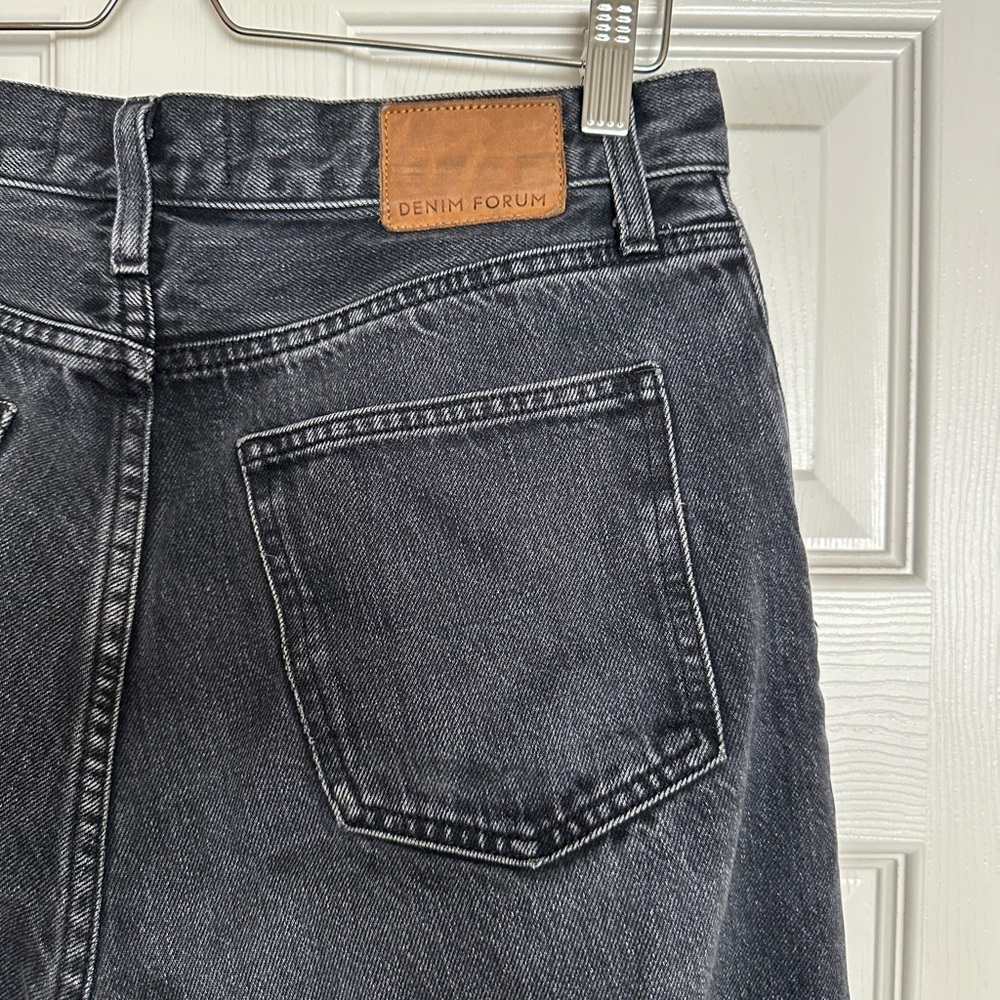 Denim Forum Marlo High Rise Loose Black Jeans - Picture 3 of 4